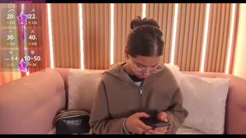 Snapshot of lunamillers_ chatting on 11, 6, 2026 lunamillers_ online show from 11, 6, 2026