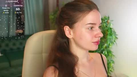 lunaolivia_ online show from 5, 5, 2026