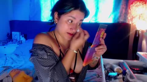 Snapshot of lunapalmer01 chatting on 29, 5, 2026 Julieth online show from 29, 5, 2026