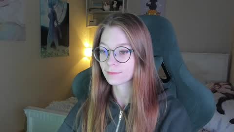 Snapshot of lunar_sofia chatting on 3, 12, 2024 Sofia online show from 3, 12, 2024