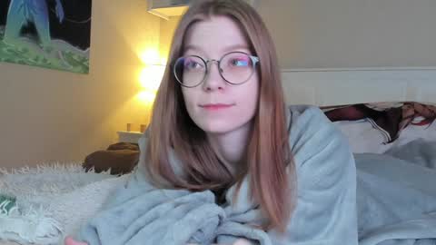 Snapshot of lunar_sofia chatting on 10, 1, 2025 Sofia online show from 10, 1, 2025