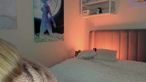 Snapshot of lunar_sofia chatting on 16, 9, 2025 Sofia online show from 16, 9, 2025