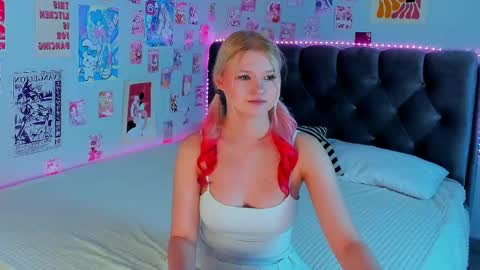 lunariafox online show from 30, 5, 2026