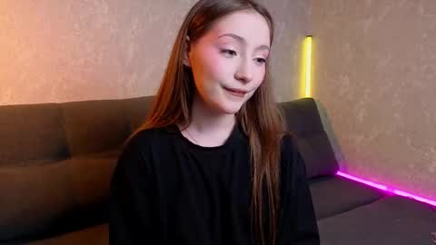 Snapshot of lunarialive chatting on 8, 6, 2026 Sonya online show from 8, 6, 2026