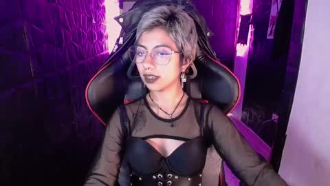 lunarichy online show from 12, 2, 2026