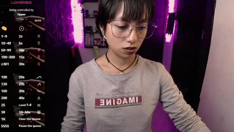 Snapshot of lunarichy chatting on 1, 6, 2026 lunarichy online show from 1, 6, 2026