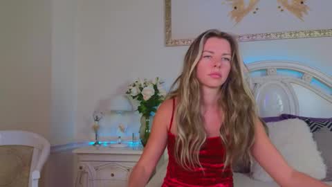 Luna Rishi online show from 17, 9, 2025