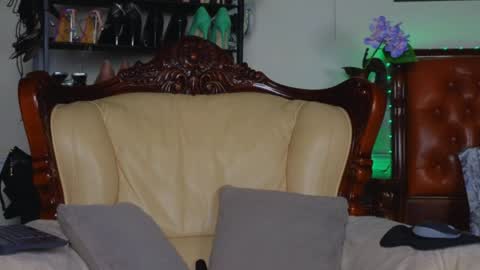 Luna Rishi online show from 4, 4, 2026