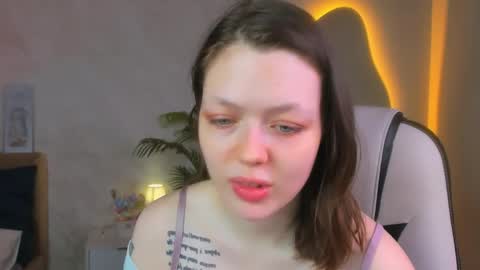 Lily online show from 16, 4, 2026