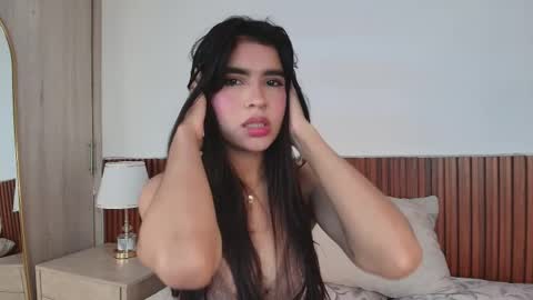 Luna Rousse online show from 7, 4, 2026