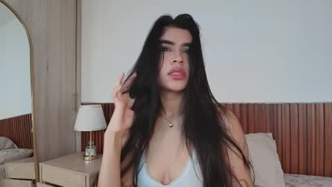 Luna Rousse online show from 8, 4, 2026