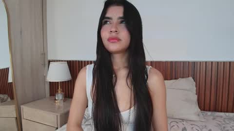 Luna Rousse online show from 11, 4, 2026