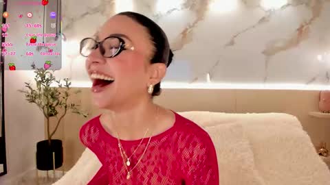 Luna Ruso  online show from 7, 3, 2026