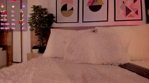 Luna Ruso  online show from 6, 4, 2026