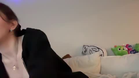 lunasnow online show from 17, 2, 2026