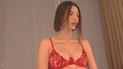 Snapshot of lunavyx chatting on 9, 10, 2025 Luna online show from 9, 10, 2025