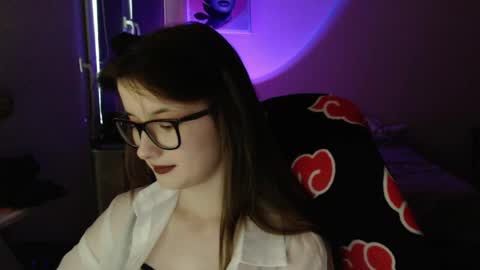 Snapshot of lunaxcherry chatting on 26, 5, 2026 LunaXcherry online show from 26, 5, 2026
