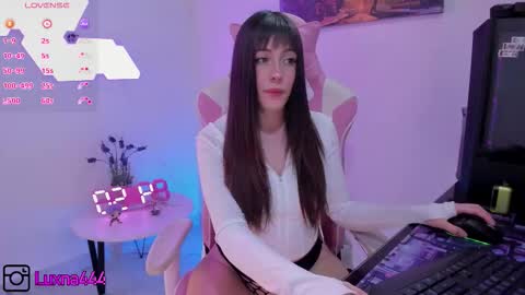   online show from 21, 11, 2025