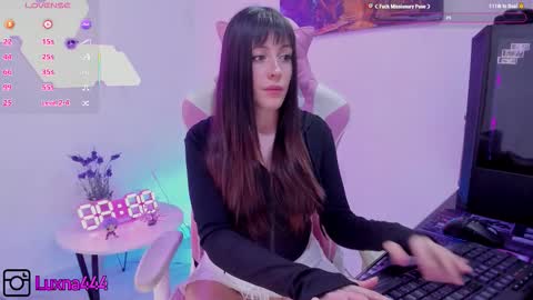   online show from 25, 11, 2025