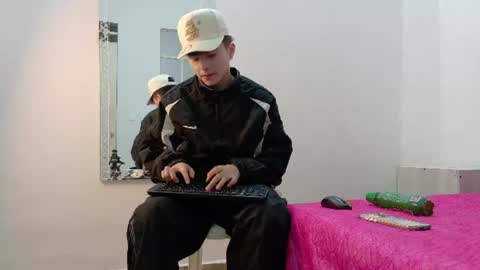 lunaydream online show from 20, 7, 2026
