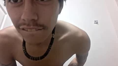 Snapshot of lunn10mcl chatting on 15, 11, 2025 lunn10mcl online show from 15, 11, 2025