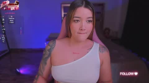 Snapshot of lunna_roosee chatting on 7, 10, 2025 LUNA ROSE online show from 7, 10, 2025