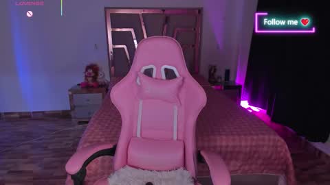 LUNA ROSE online show from 25, 2, 2026