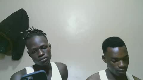 Snapshot of luoislove chatting on 10, 11, 2025 luoislove online show from 10, 11, 2025