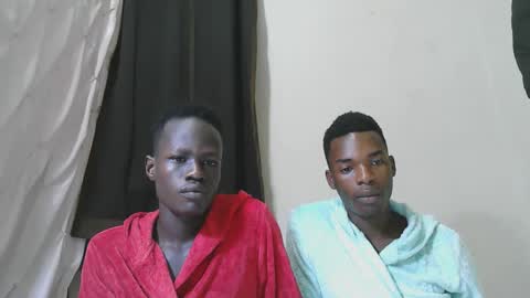 Snapshot of luoislove chatting on 23, 11, 2025 luoislove online show from 23, 11, 2025