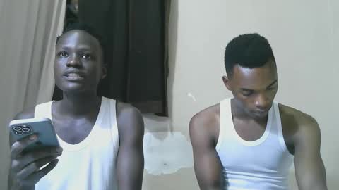 Snapshot of luoislove chatting on 12, 1, 2026 luoislove online show from 12, 1, 2026