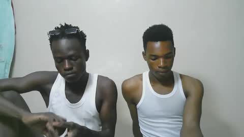 Snapshot of luoislove chatting on 5, 2, 2026 luoislove online show from 5, 2, 2026