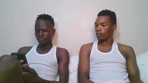 Snapshot of luoislove chatting on 9, 2, 2026 luoislove online show from 9, 2, 2026