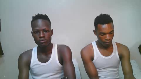 Snapshot of luoislove chatting on 15, 2, 2026 luoislove online show from 15, 2, 2026