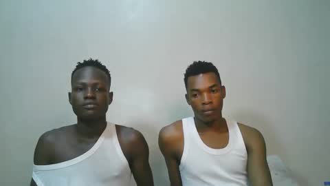 Snapshot of luoislove chatting on 25, 2, 2026 luoislove online show from 25, 2, 2026