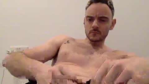 Snapshot of lupine_666 chatting on 15, 12, 2025 Lupine online show from 15, 12, 2025