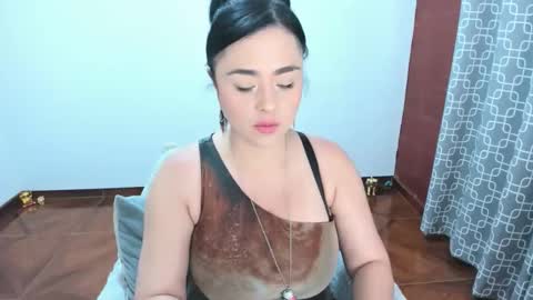 PAULINA online show from 4, 4, 2026