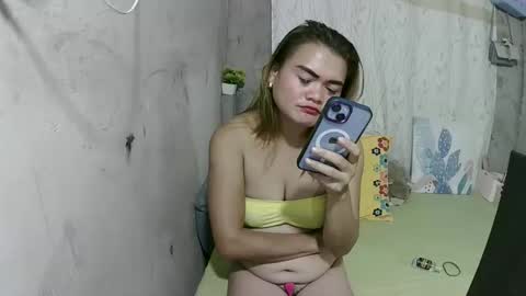 Snapshot of lusty_babe25 chatting on 15, 3, 2026 Flora Mae online show from 15, 3, 2026