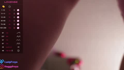 Freya    online show from 10, 1, 2025