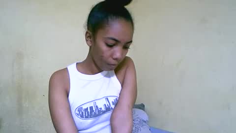 Snapshot of lutchia chatting on 8, 9, 2025 lutchia online show from 8, 9, 2025