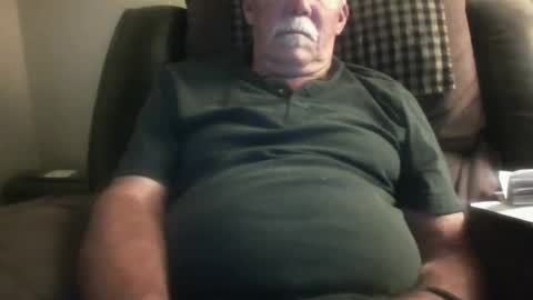Snapshot of luv269er chatting on 4, 5, 2026 luv269er online show from 4, 5, 2026