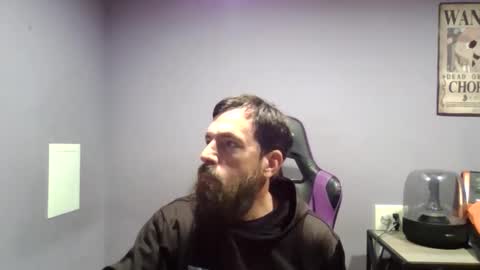 Luv2likslit online show from 4, 12, 2025