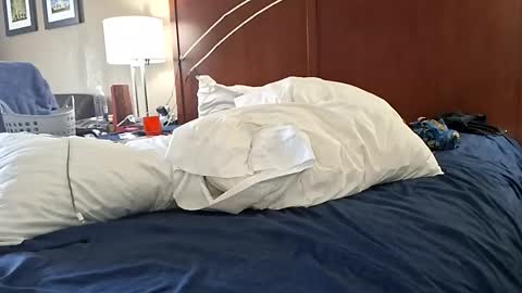 Snapshot of luvbug555 chatting on 10, 11, 2025 luvbug555 online show from 10, 11, 2025