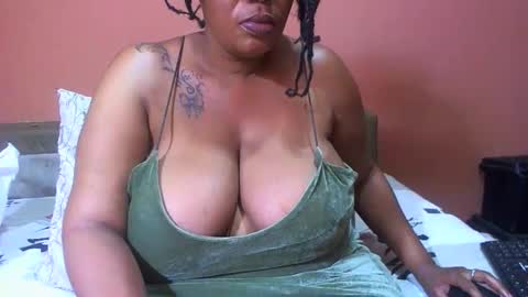 Snapshot of luvcandy85 chatting on 26, 12, 2024 luvcandy85 online show from 26, 12, 2024