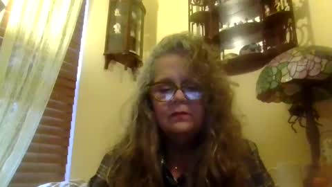 Snapshot of luvmedestinee chatting on 15, 9, 2025 LuvMeDestinee online show from 15, 9, 2025