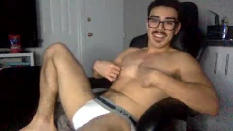 Snapshot of luvrboy77 chatting on 13, 6, 2026 luvrboy77 online show from 13, 6, 2026