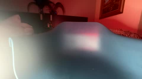 Snapshot of luvvlee chatting on 2, 7, 2026 luvvlee online show from 2, 7, 2026