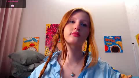 Snapshot of lux_angel chatting on 29, 10, 2025 lux_angel online show from 29, 10, 2025