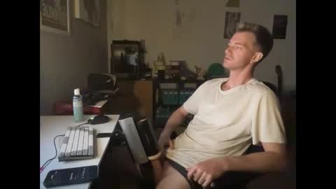 Snapshot of luxelover29 chatting on 31, 5, 2026 LuxeLover29 online show from 31, 5, 2026
