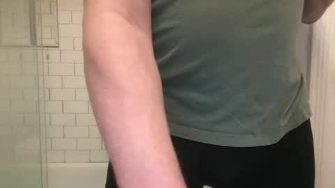 lvguynextdoor440656 online show from 15, 4, 2026