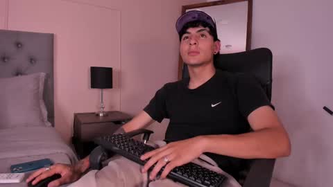 Snapshot of lyan_master_ chatting on 20, 9, 2025 Lyan online show from 20, 9, 2025